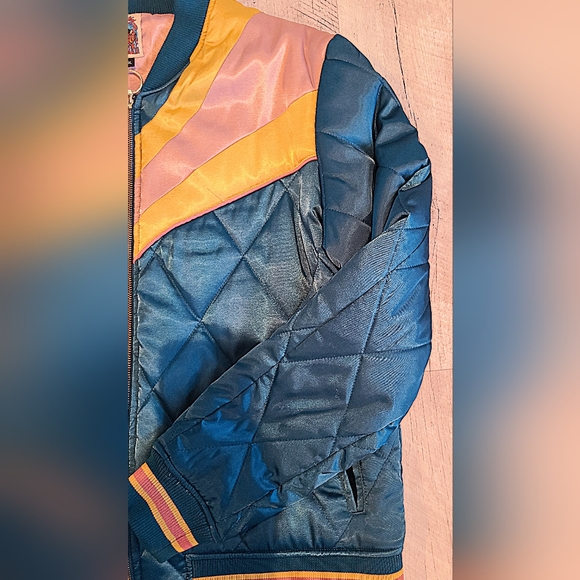 Sunrise Quilted Women's Jacket - Picture 6 of 11